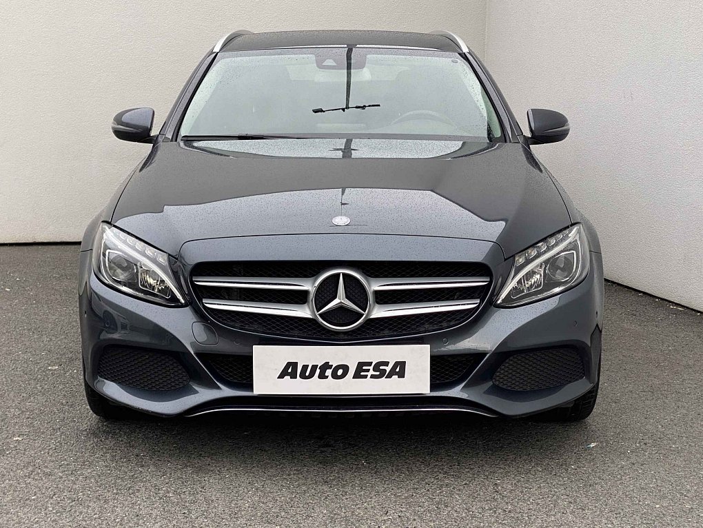 Mercedes-Benz Třída C 1.6 