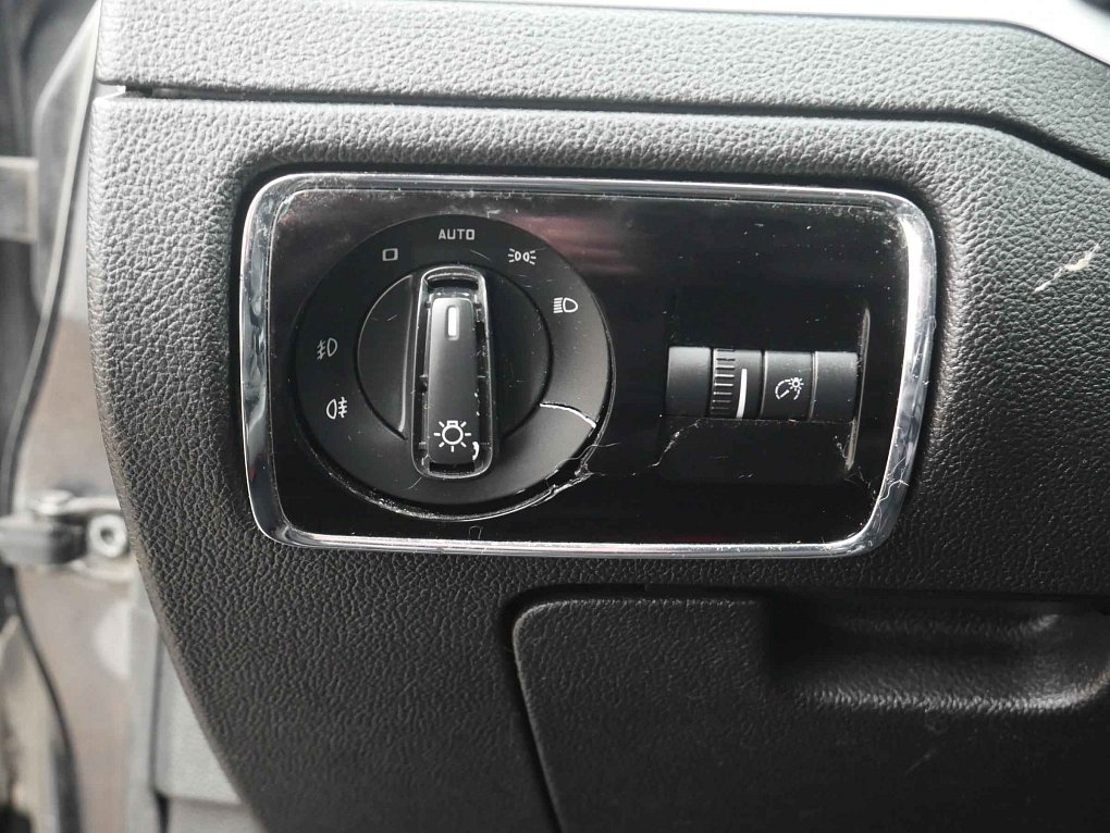 Škoda Superb II 2.0 TDi Ambition