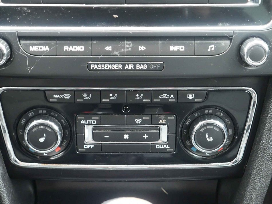 Škoda Superb II 2.0 TDi Ambition
