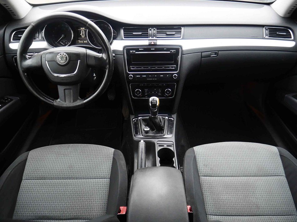 Škoda Superb II 2.0 TDi Ambition