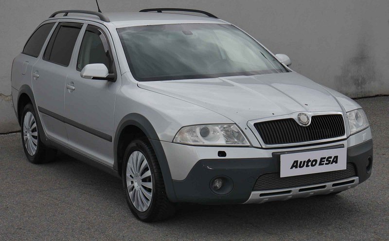 Škoda Octavia II 2.0TDi Scout 4x4