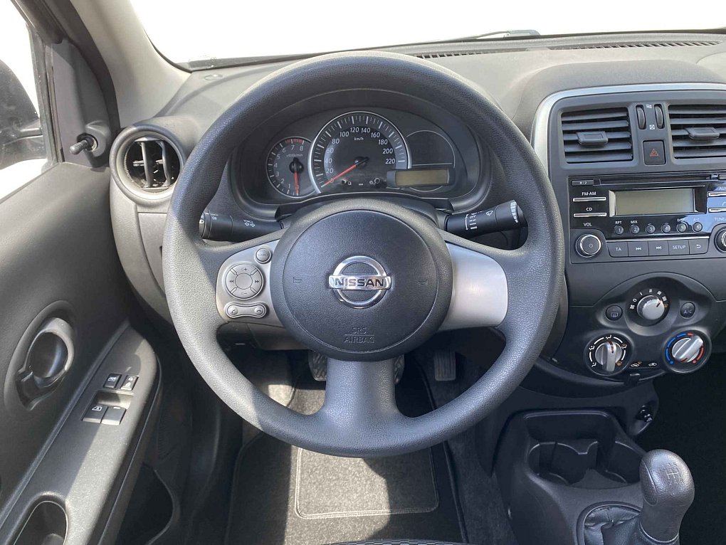 Nissan Micra 1.2i 