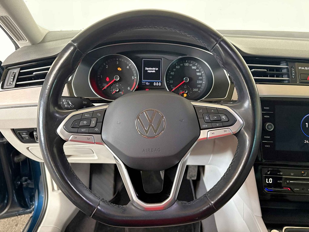 Volkswagen Passat 2.0 TDi Elegance