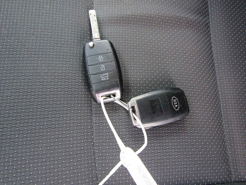 Kia Carens 1.7 CRDi 