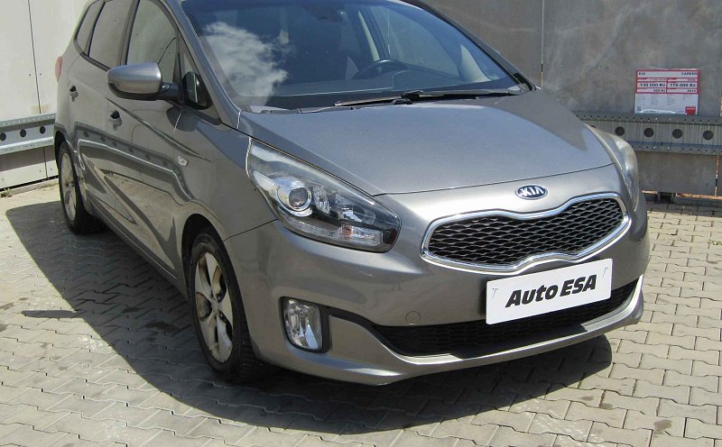 Kia Carens 1.7 CRDi 