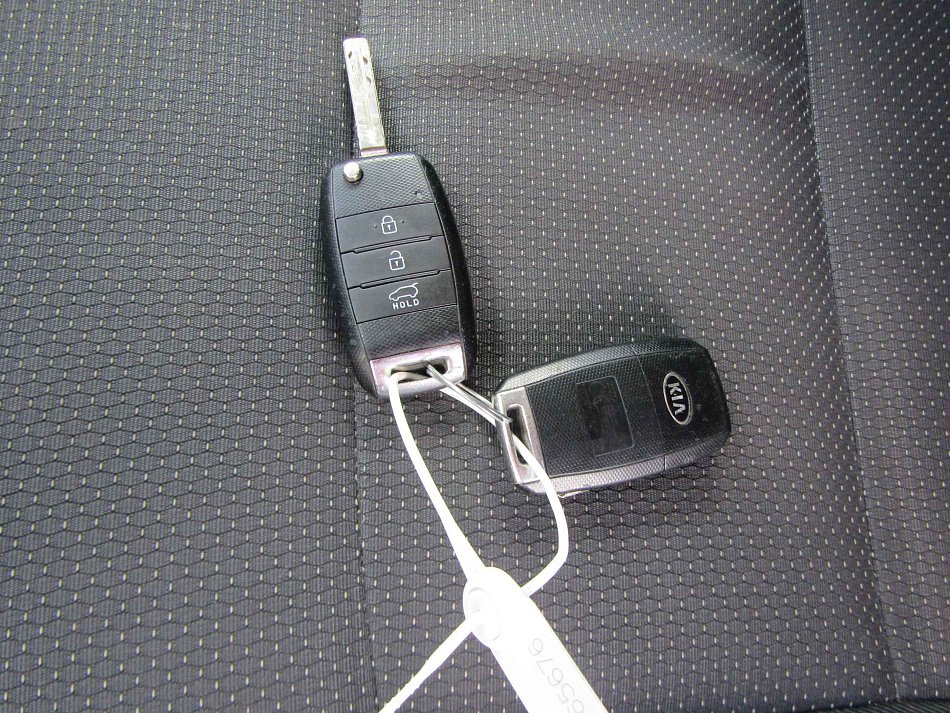 Kia Carens 1.7 CRDi 
