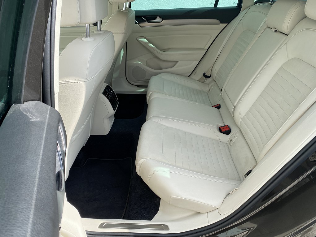 Volkswagen Passat 2.0 TDi Highline