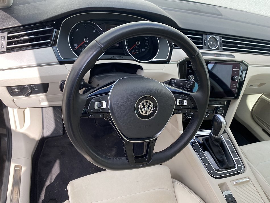 Volkswagen Passat 2.0 TDi Highline
