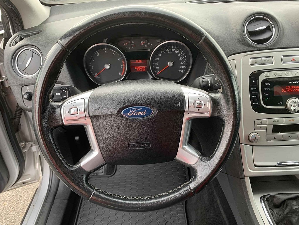 Ford Mondeo 1.6i 
