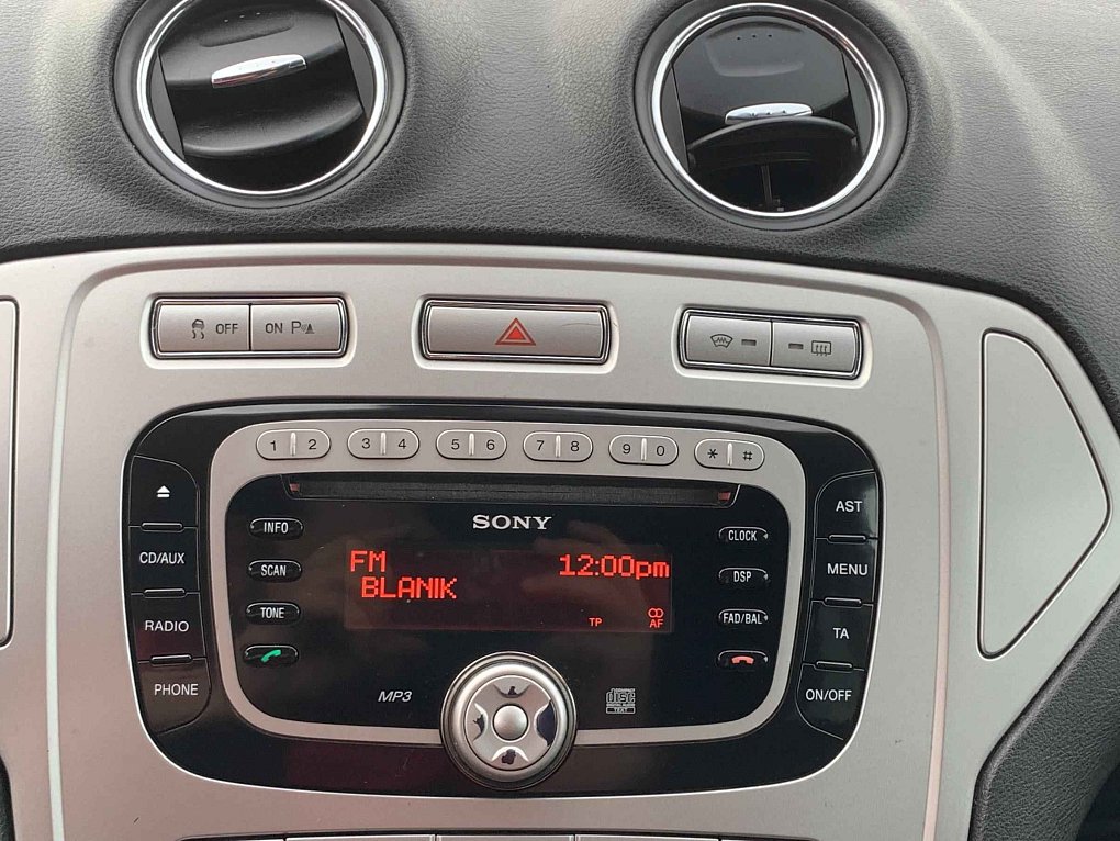 Ford Mondeo 1.6i 