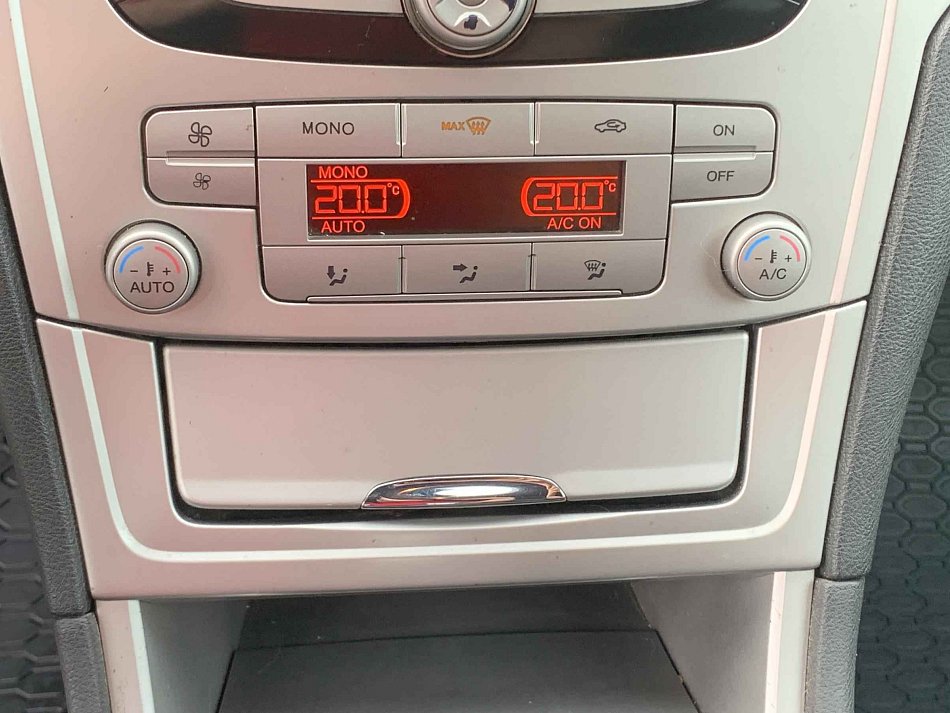 Ford Mondeo 1.6i 