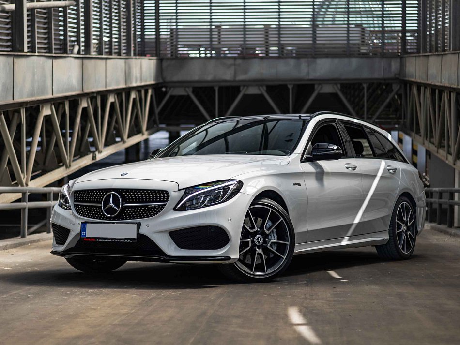 Mercedes-Benz Třída C 3.0 V6 BiTurbo AMG AMG C 43 4MATIC Estate