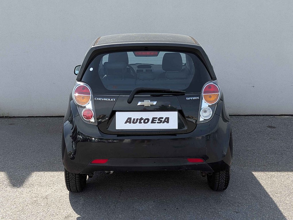Chevrolet Spark 1.0i 