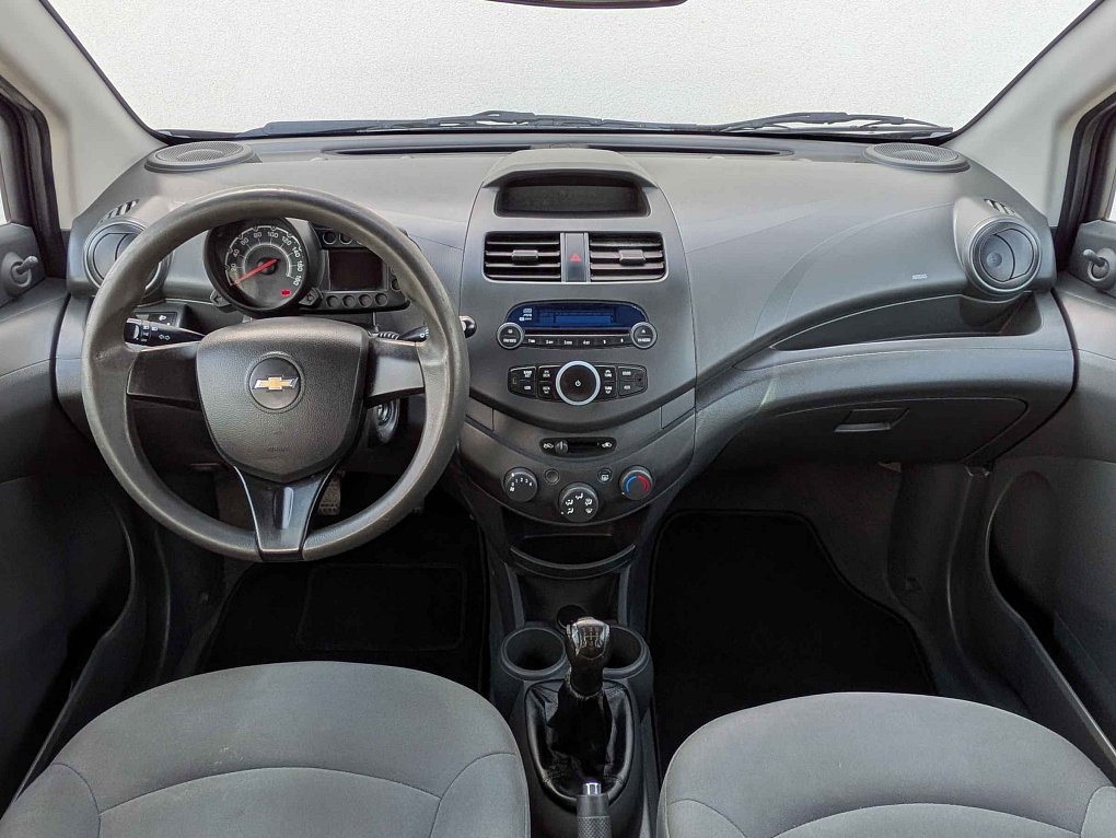 Chevrolet Spark 1.0i 