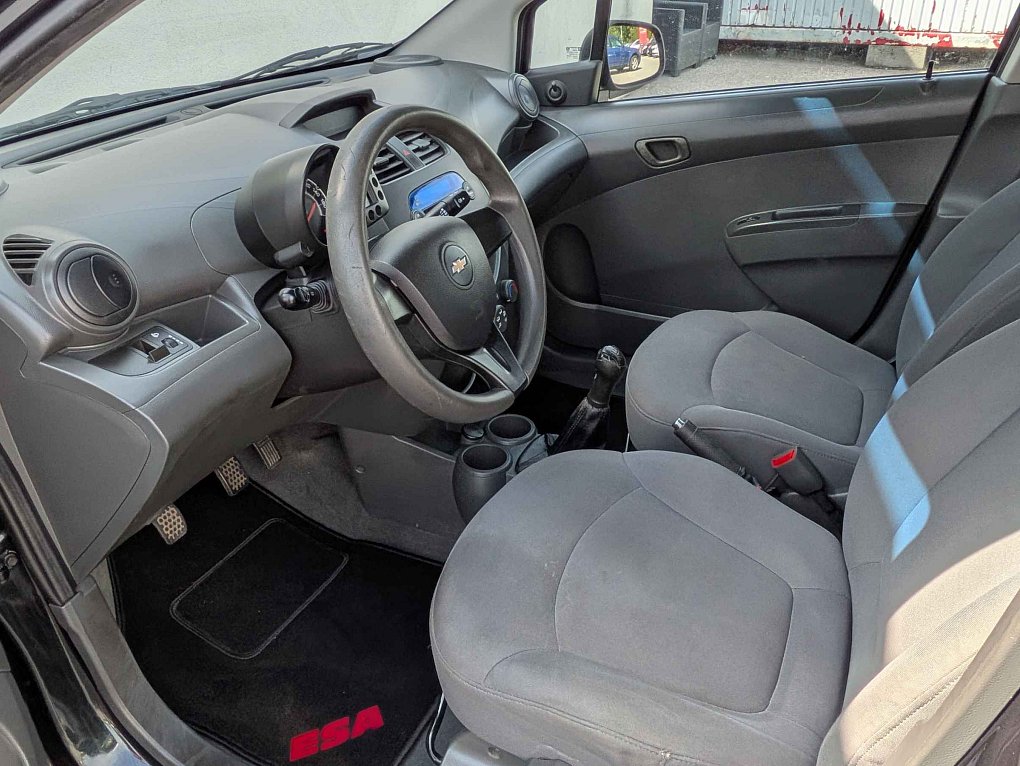 Chevrolet Spark 1.0i 