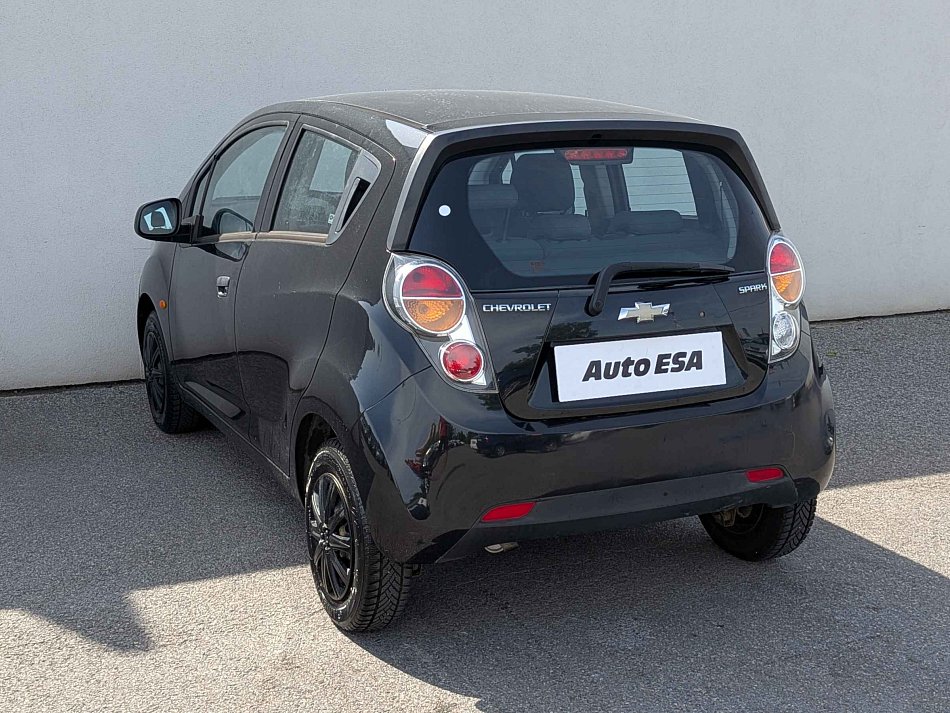 Chevrolet Spark 1.0i 