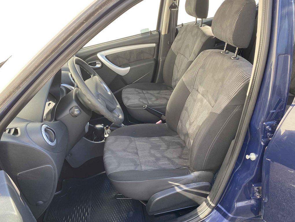 Dacia Sandero 1.4i 