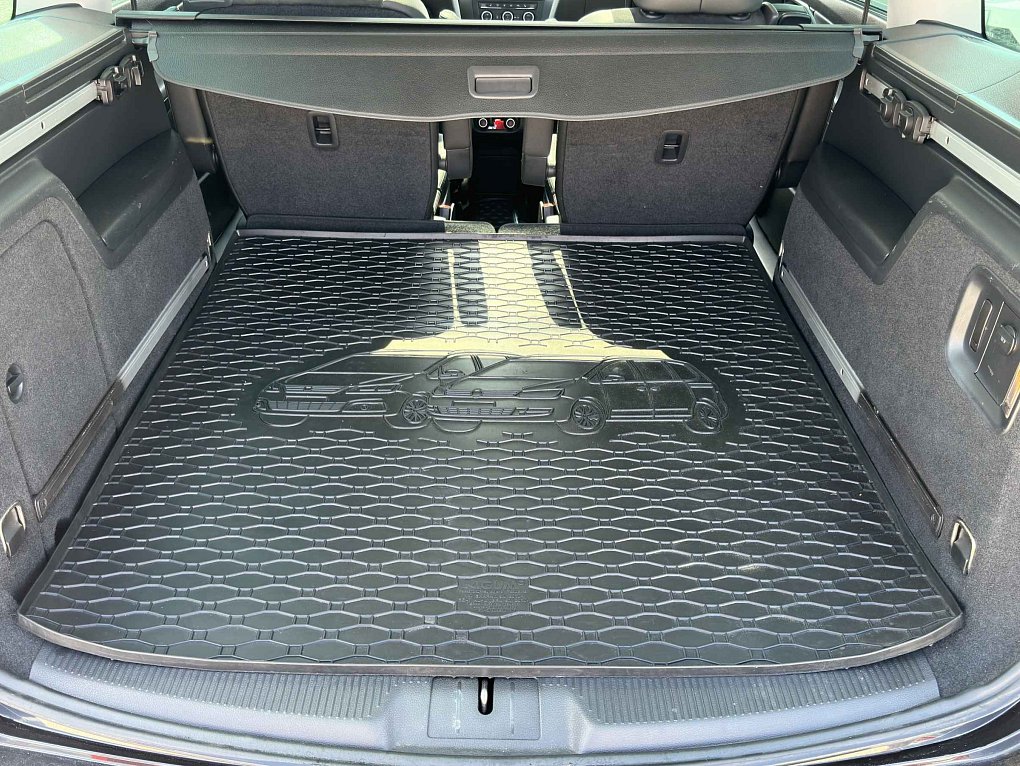 Volkswagen Sharan 2.0 TDi 