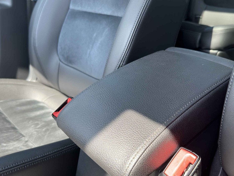 Volkswagen Sharan 2.0 TDi 