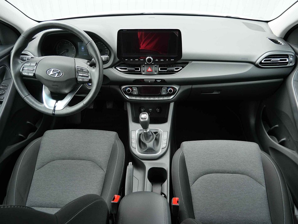 Hyundai I30 1.5 DPi Family