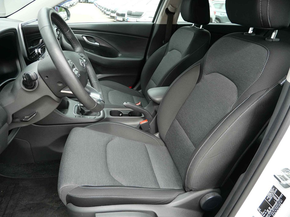 Hyundai I30 1.5 DPi Family