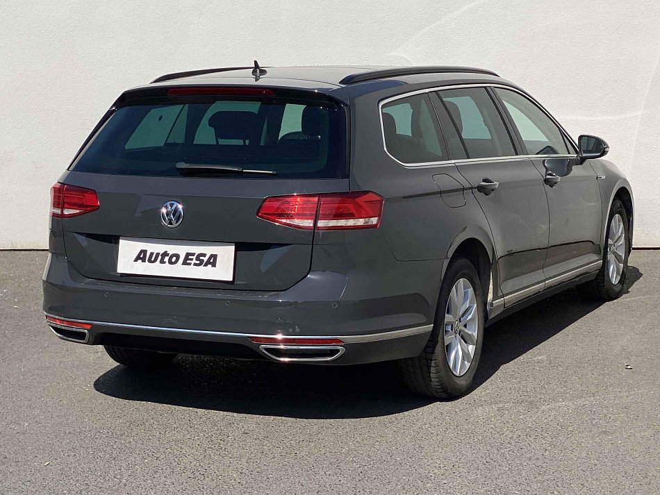 Volkswagen Passat 2.0 TDi Comfortline 4x4