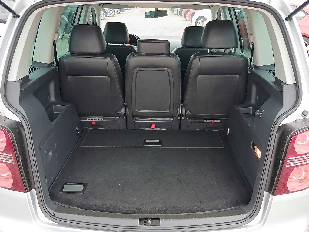 Volkswagen Touran 1.4 TSi Highline
