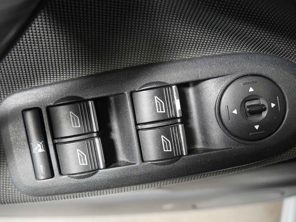 Ford C-MAX 2.0i 