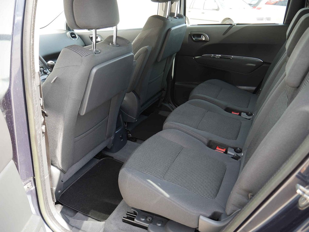 Peugeot 5008 1.6 HDi 