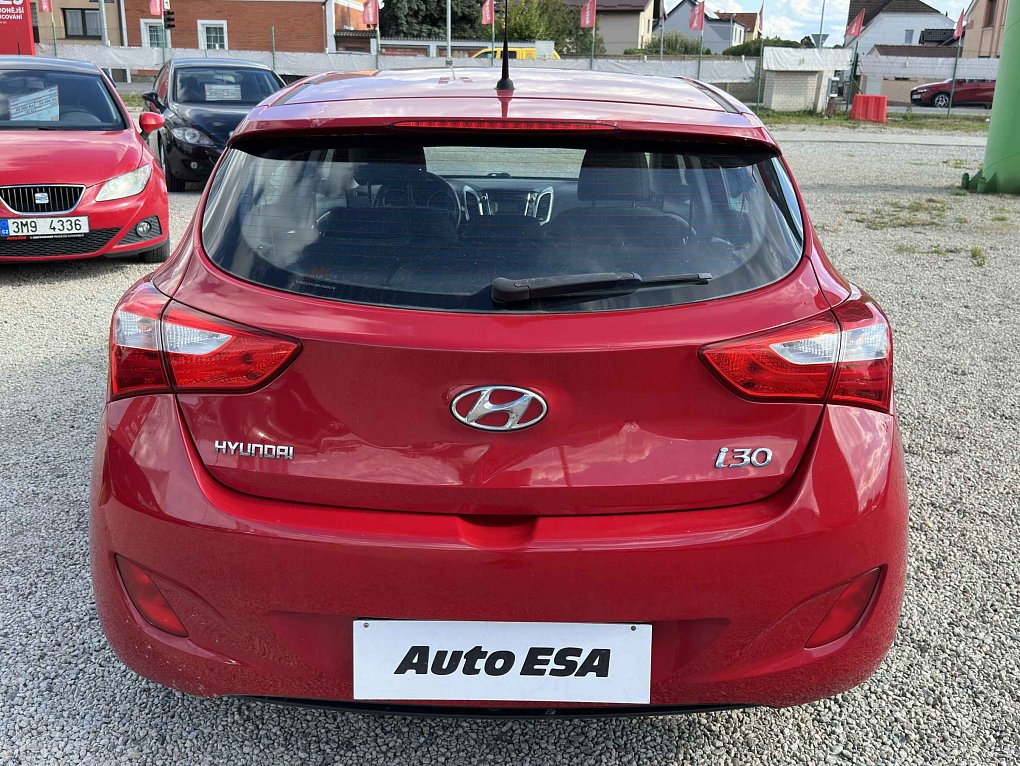 Hyundai I30 1.6 GDi Trikolor