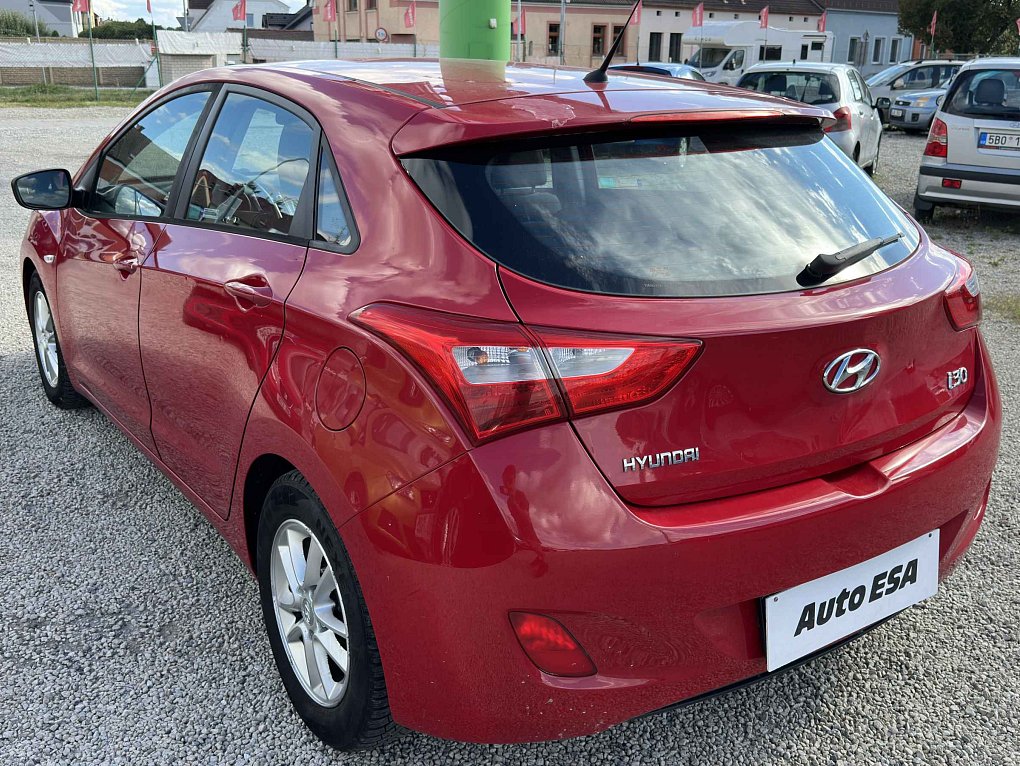 Hyundai I30 1.6 GDi Trikolor