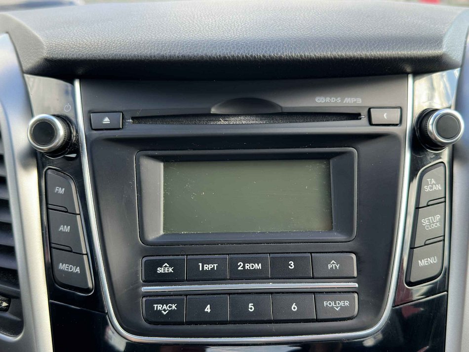 Hyundai I30 1.6 GDi Trikolor