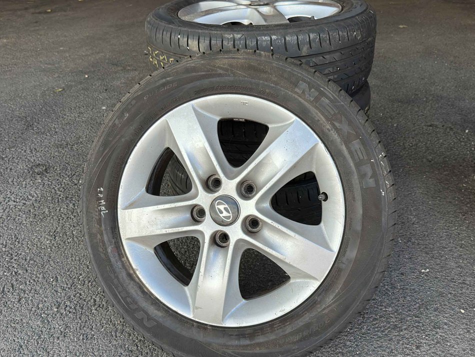 Hyundai I30 1.6 GDi Trikolor