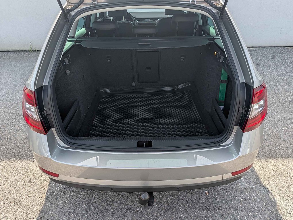 Škoda Octavia III 2.0TSi Style Extra