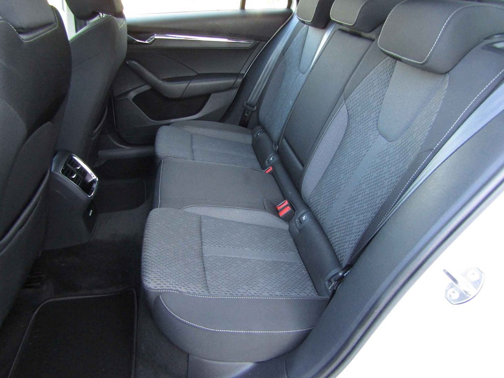 Škoda Octavia IV 2.0 TDi Style