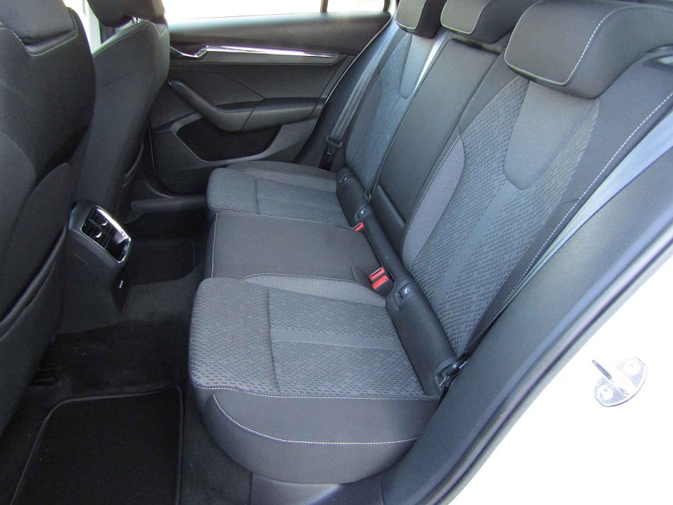 Škoda Octavia IV 2.0 TDi Style
