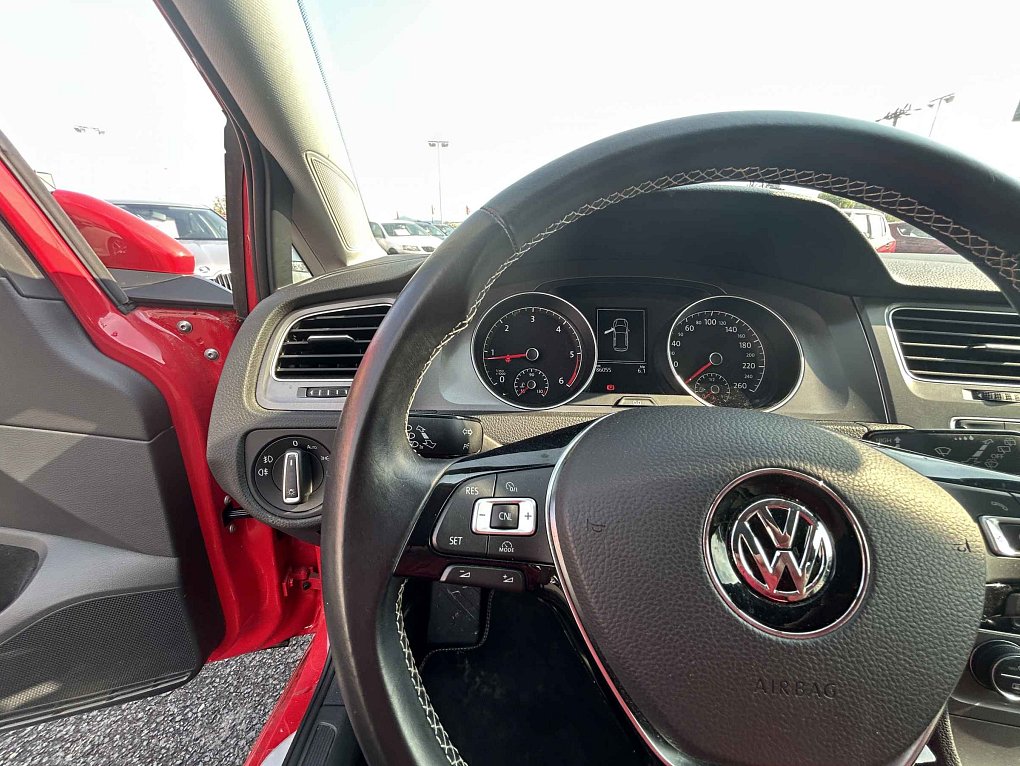 Volkswagen Golf 1.6 TDi Lounge