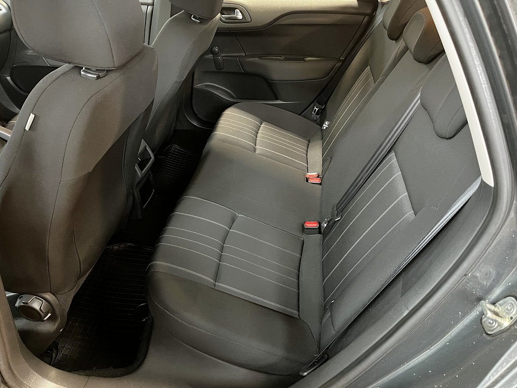 Citroën C4 1.4 i 