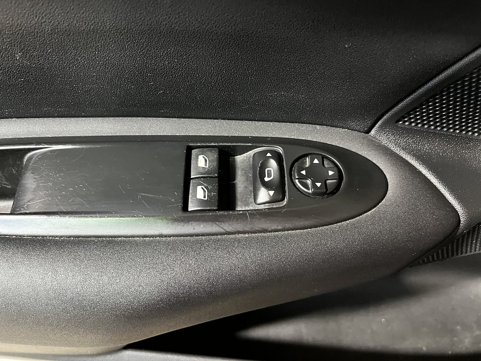 Citroën C4 1.4 i 