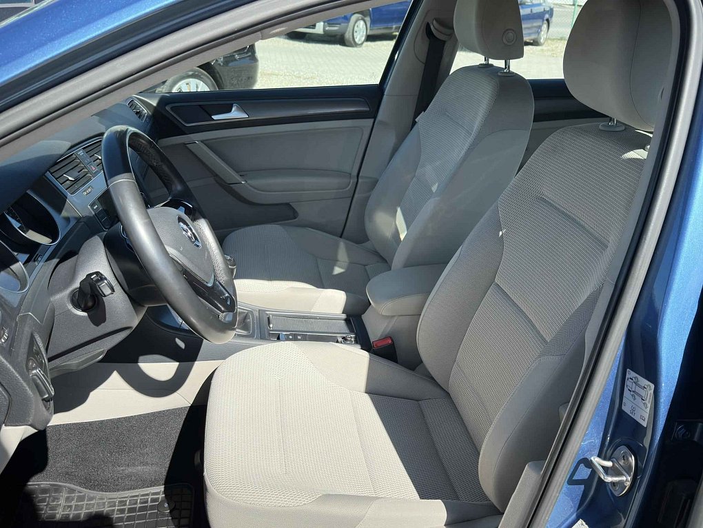 Volkswagen Golf 1.2TSi 