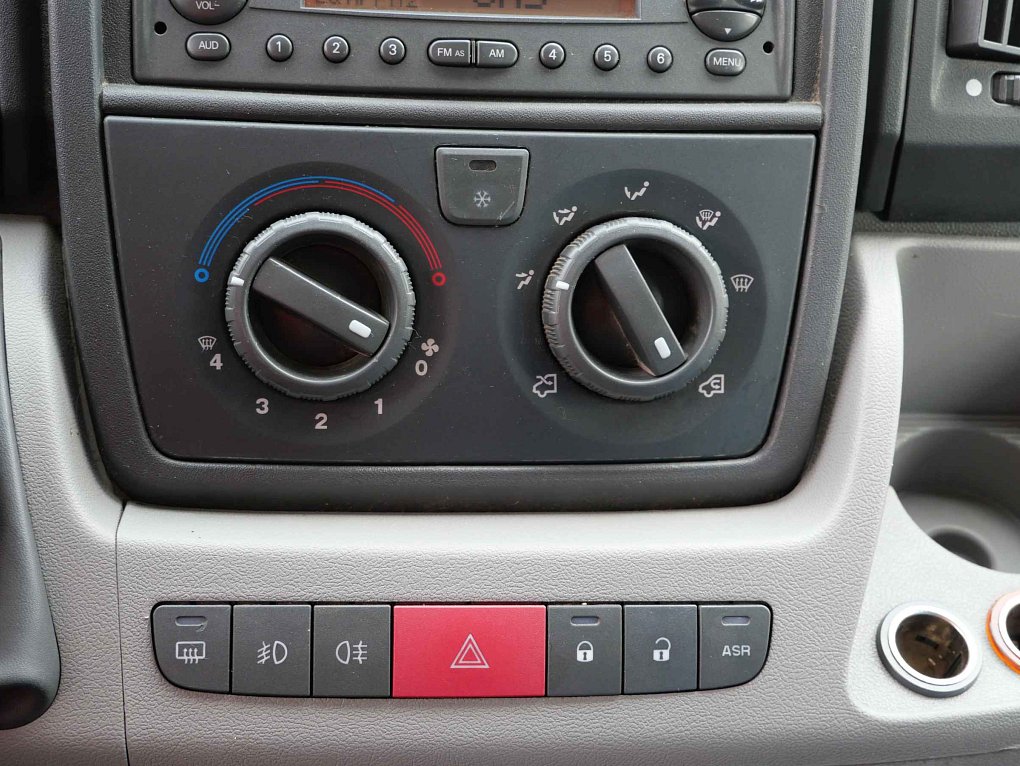 Citroën Jumper 2.2HDi  9míst