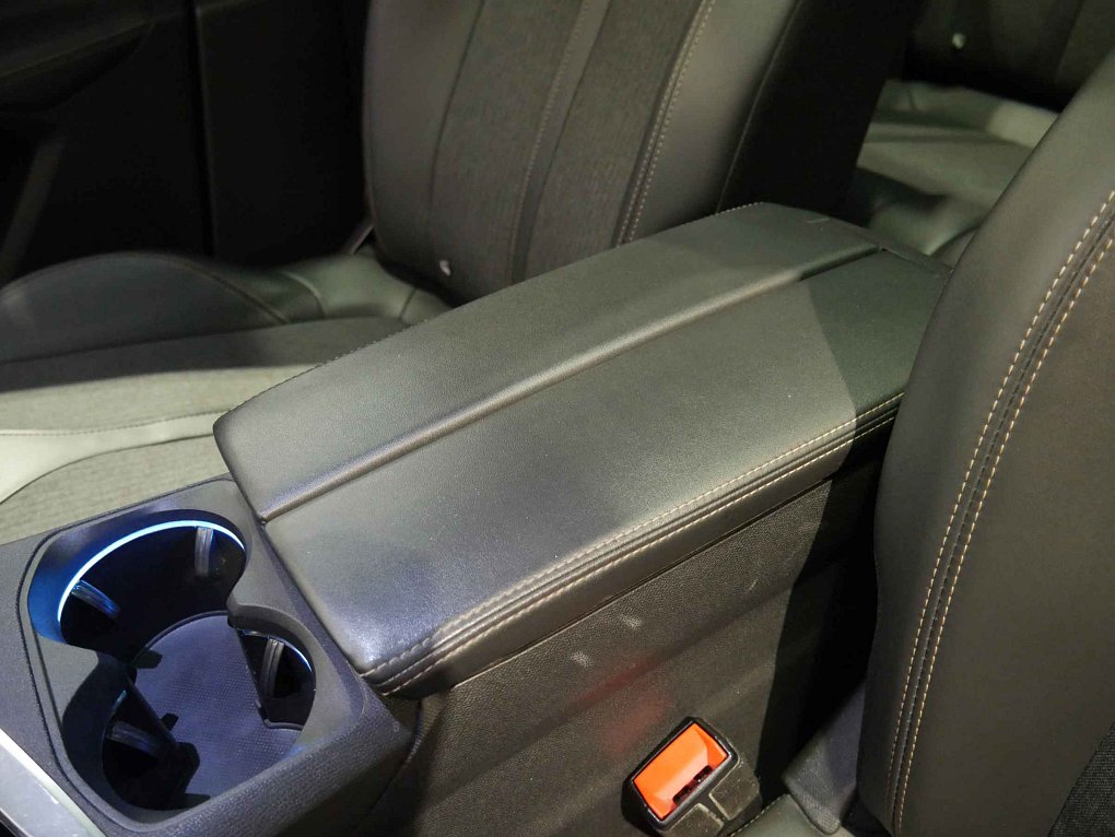 Peugeot 3008 2.0 HDI 
