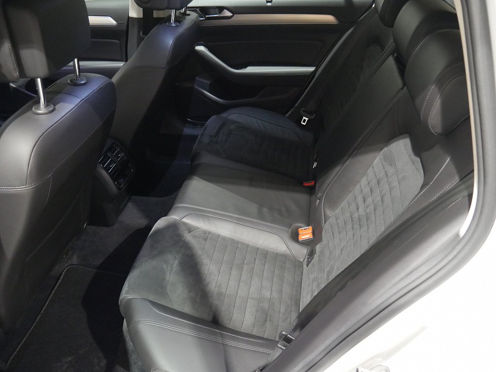 Volkswagen Passat 2.0Bi-TDi  4x4