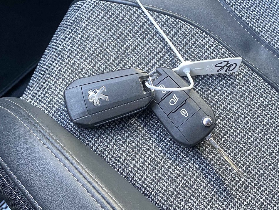 Peugeot 3008 1.2 PT Allure