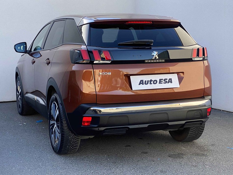 Peugeot 3008 1.2 PT Allure