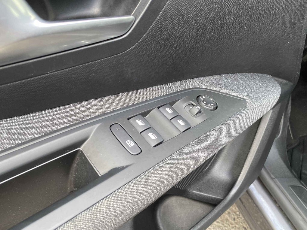 Peugeot 3008 1.2 PT Active