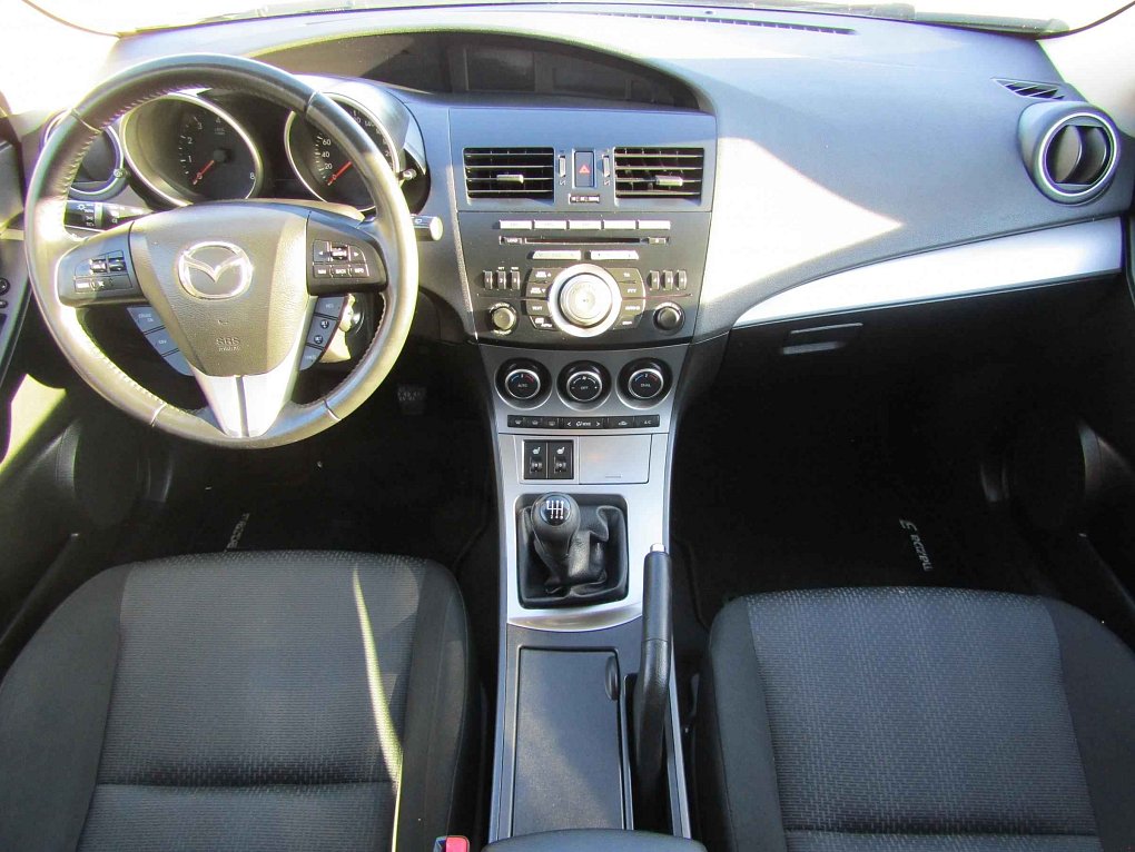 Mazda 3 2.0 i 