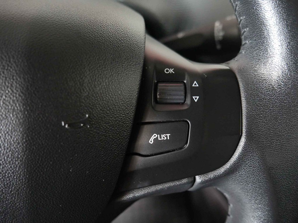 Peugeot 2008 1.2PT 