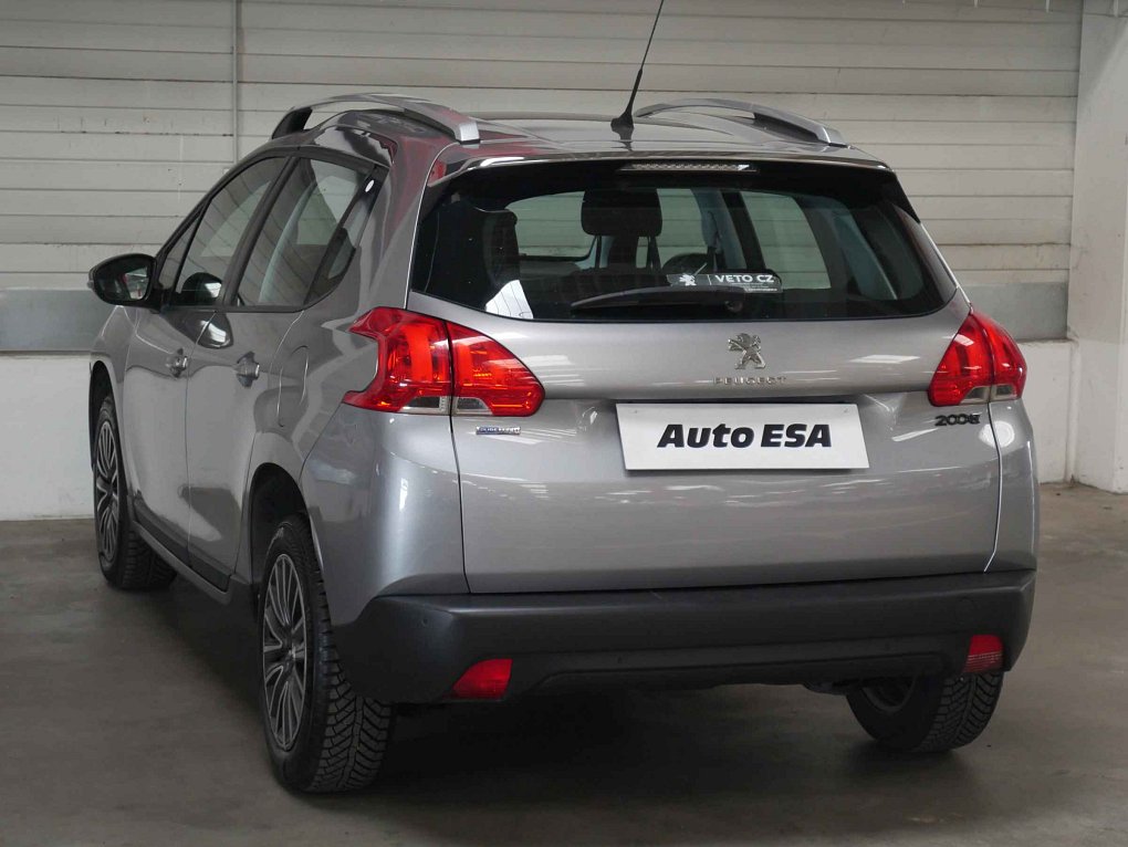 Peugeot 2008 1.2PT 