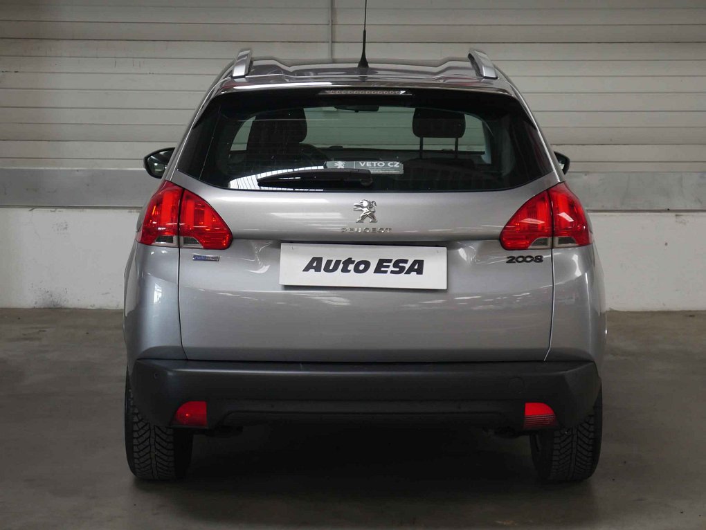Peugeot 2008 1.2PT 
